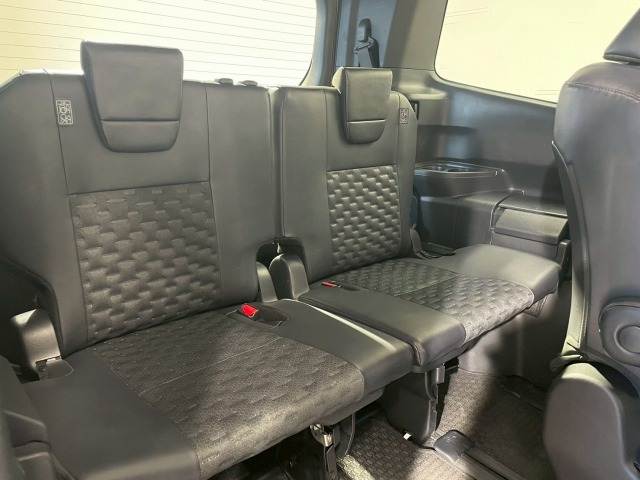 トヨタ ヴォクシーの画像12