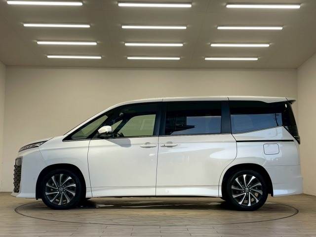 トヨタ ヴォクシーの画像15