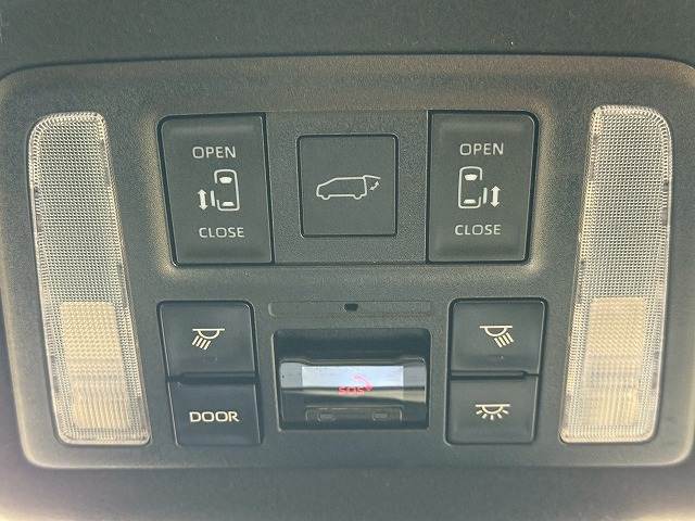 トヨタ ヴォクシーの画像8