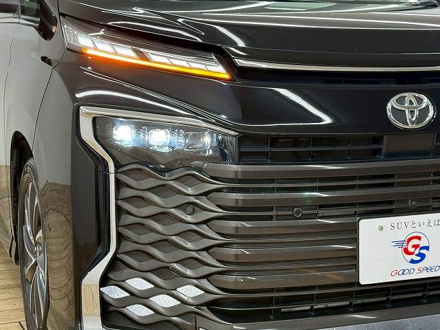 トヨタ ヴォクシーの画像19