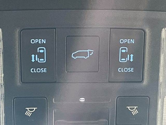 トヨタ ヴォクシーの画像7