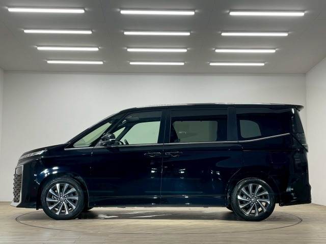 トヨタ ヴォクシーの画像15