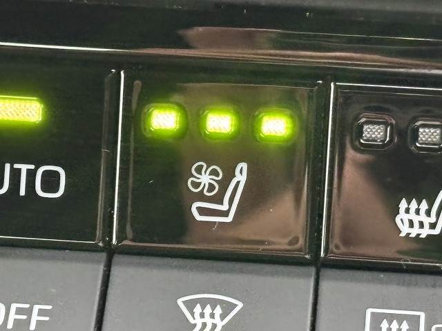 トヨタ クラウンクロスオーバーの画像16