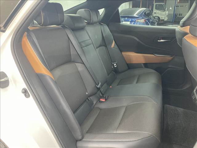 クラウンクロスオーバーCROSSOVER RS 内装他