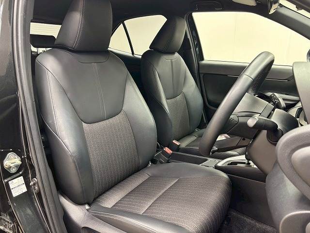 ヤリスクロスZ 内装他