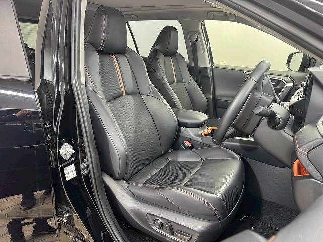 RAV4Adventure 内装他