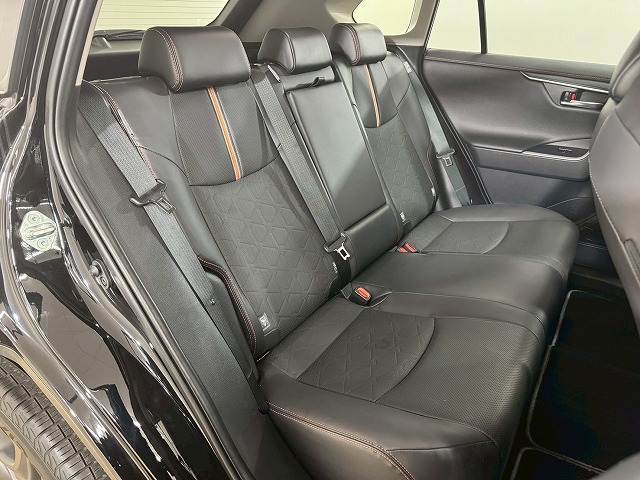 RAV4Adventure 内装他