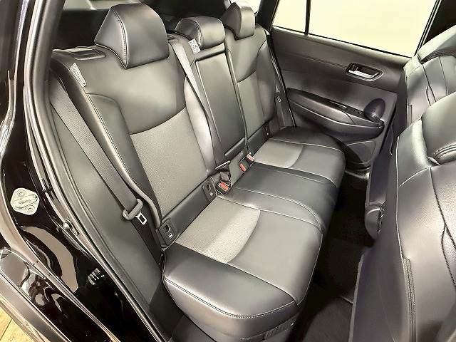 カローラクロスHYBRID Z 内装他