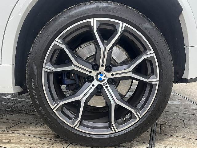 BMW X5の画像19