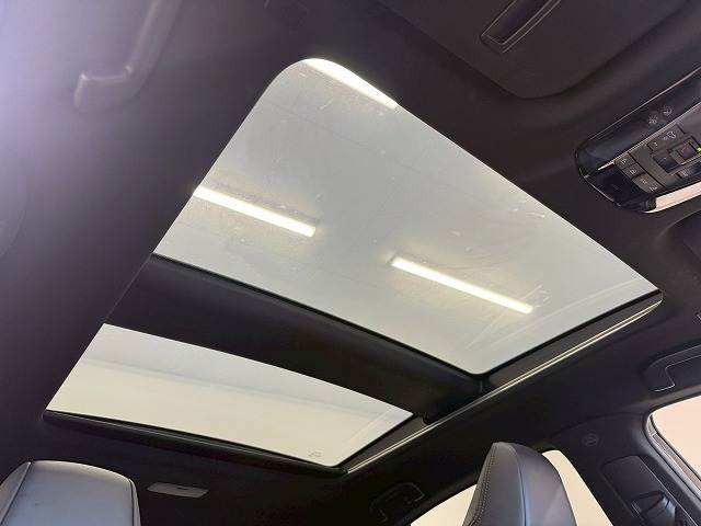 ハリアーハイブリッドZ “Leather Package” 内装他