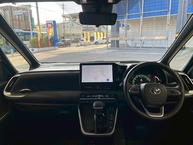 トヨタ&nbsp;ヴォクシーの画像3