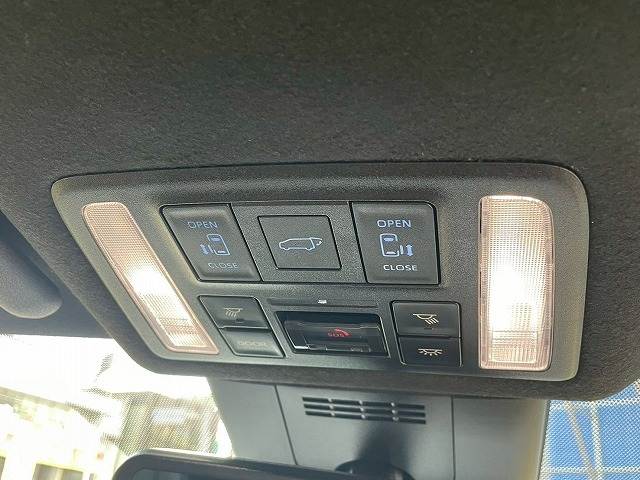 トヨタ&nbsp;ヴォクシーの画像6