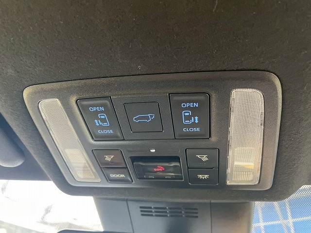 トヨタ&nbsp;ヴォクシーの画像6