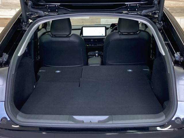 トヨタ プリウス Z ｜SUVといえばグッドスピードGOOD SPEED