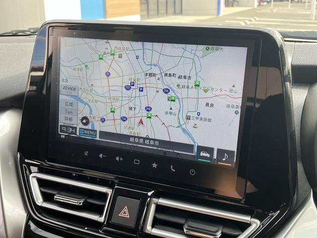 フロンクスベースグレード 内装他