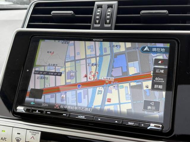 トヨタ ランドクルーザープラドの画像3