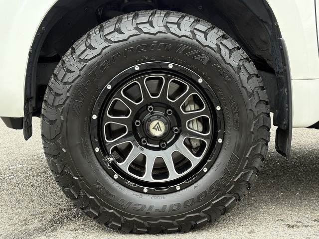 トヨタ ランドクルーザープラドの画像9