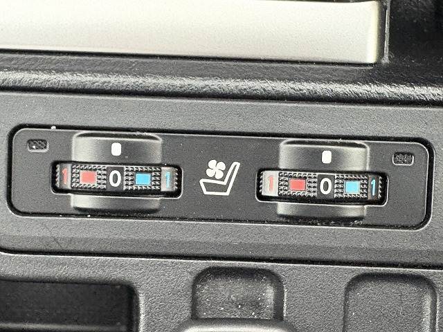 ランドクルーザープラドTX Lパッケージ 内装他