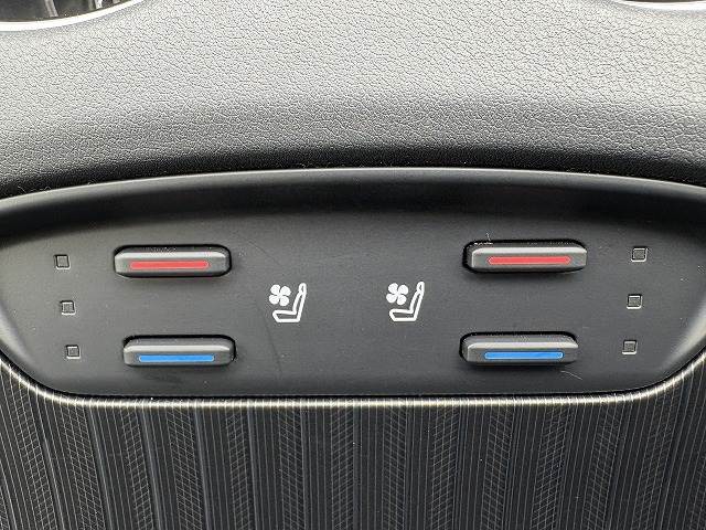 ハリアーハイブリッドZ “Leather Package” 内装他