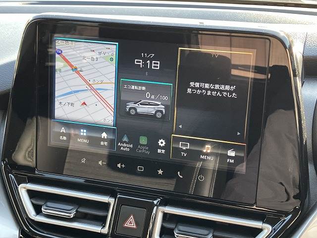 フロンクスベースグレード 内装他