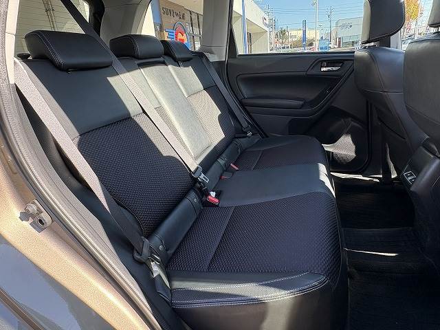 スバル フォレスターの画像12