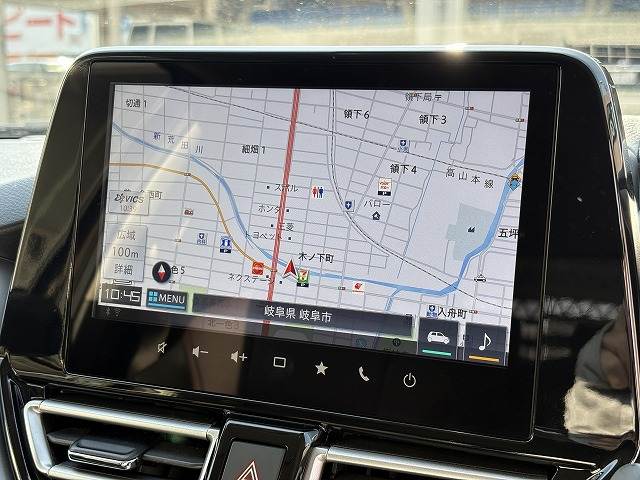 フロンクスベースグレード 内装他