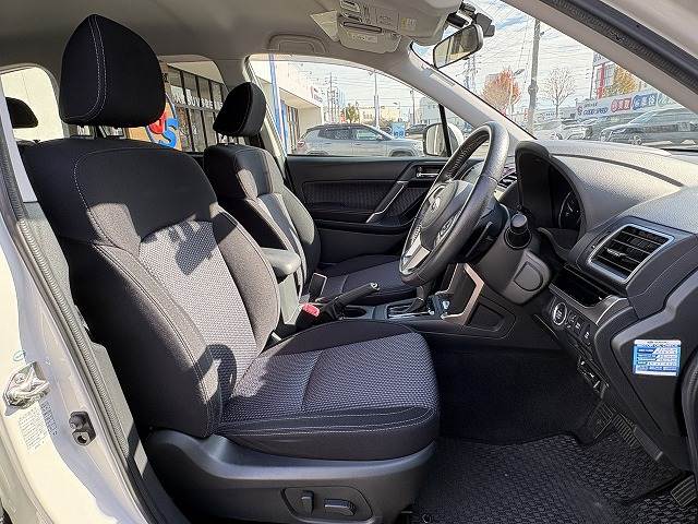 スバル フォレスターの画像11