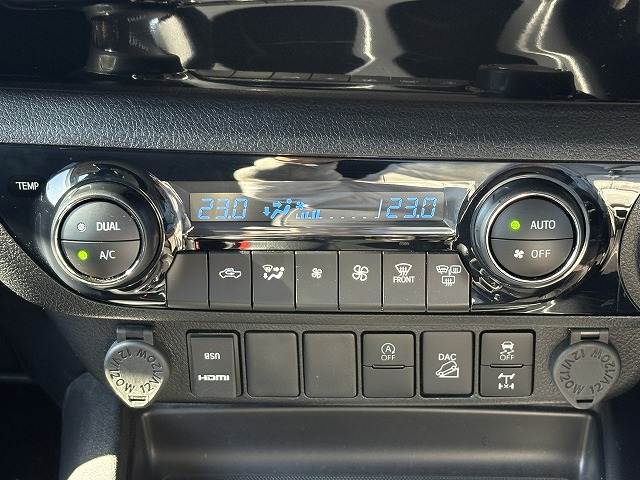 ハイラックスZ 内装他