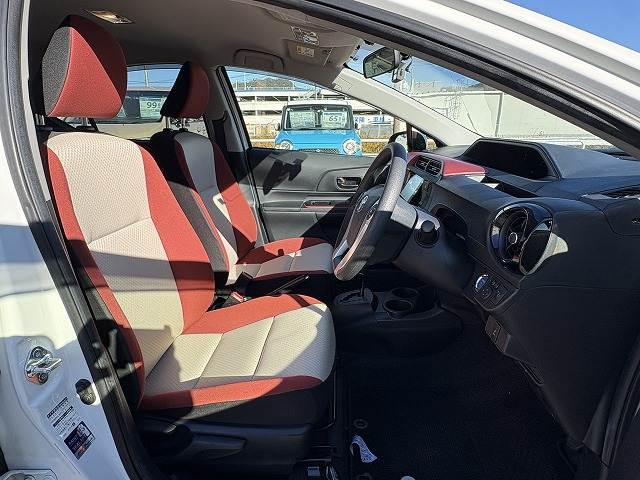 トヨタ アクアの画像11