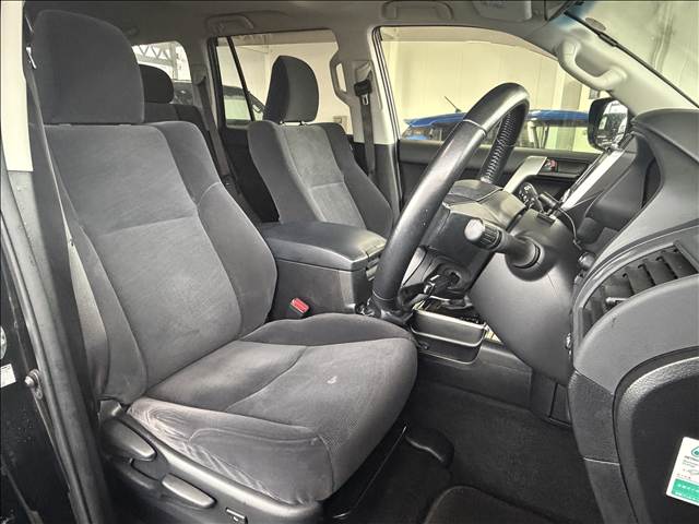 トヨタ&nbsp;ランドクルーザープラドの画像13