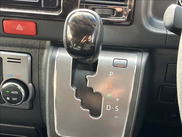 トヨタ&nbsp;ハイエースバンロングボディの画像8