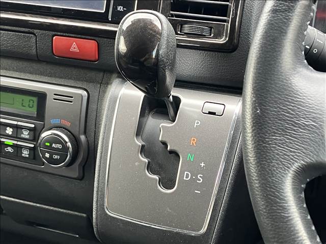 トヨタ&nbsp;ハイエースバンロングボディの画像7