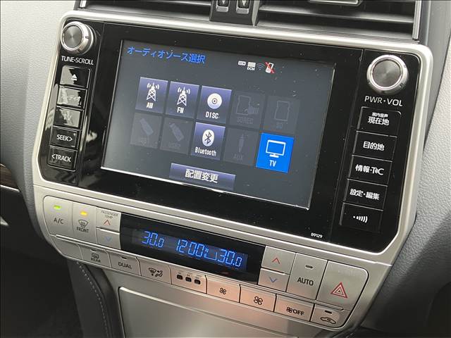 ランドクルーザープラドTX “Lパッケージ” 内装他