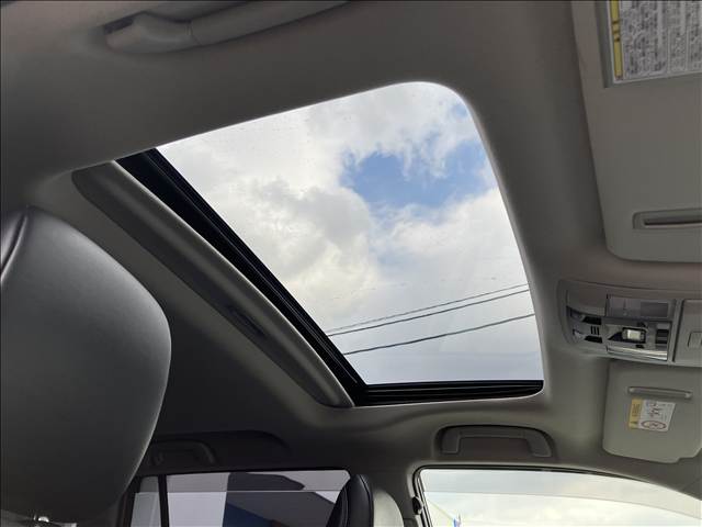 ランドクルーザープラドTX “Lパッケージ” 内装他