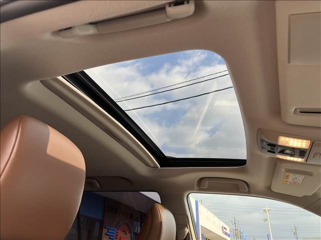 ランドクルーザープラドTX“Lパッケージ・70th ANNIVERSARY LIMITED” 内装他