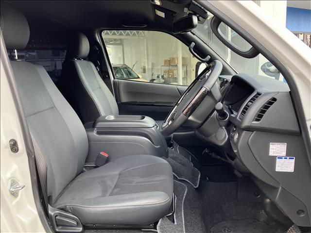 トヨタ ハイエースバンロングボディの画像11