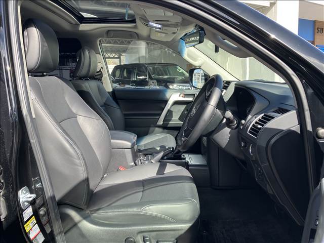 トヨタ ランドクルーザープラドの画像11