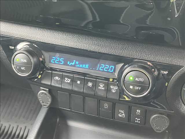 ハイラックスZ 内装他