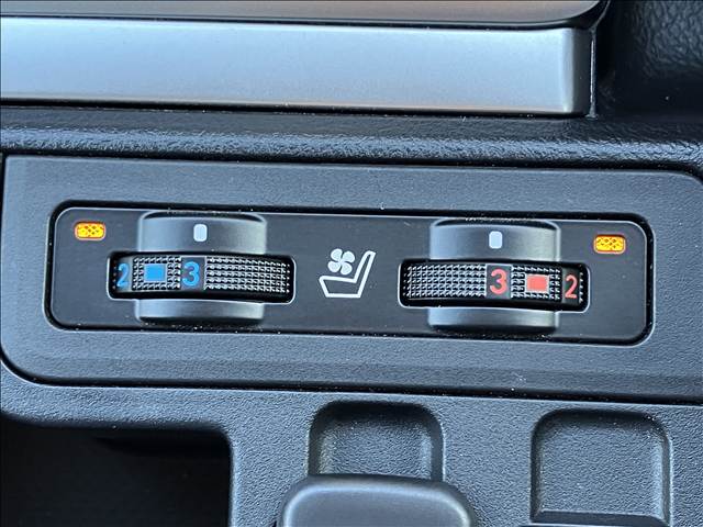 トヨタ&nbsp;ランドクルーザープラドの画像7