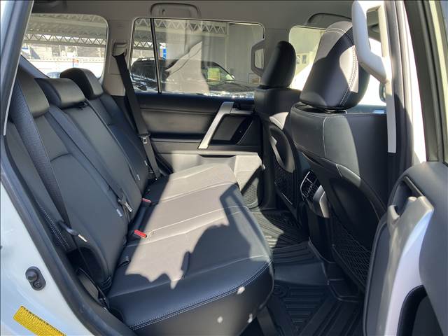 トヨタ&nbsp;ランドクルーザープラドの画像12