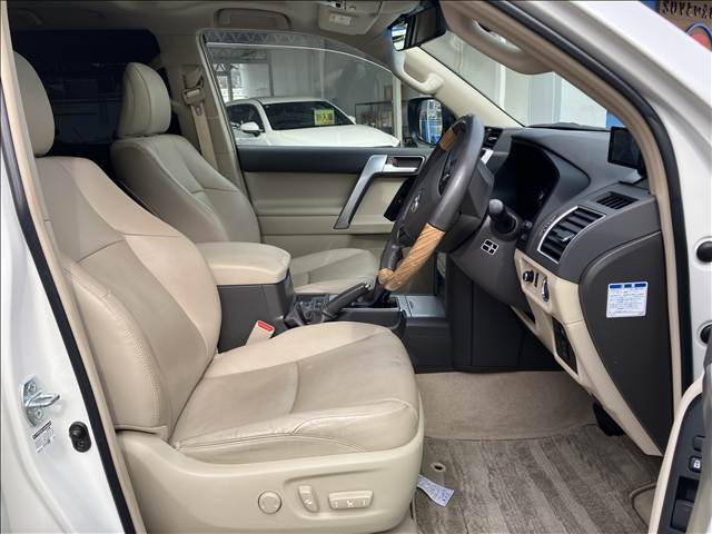 トヨタ&nbsp;ランドクルーザープラドの画像11