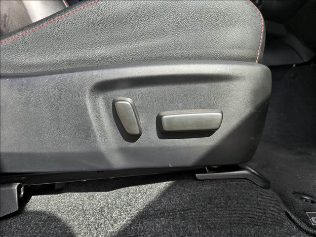 ハイラックスZ“GR SPORT” 内装他