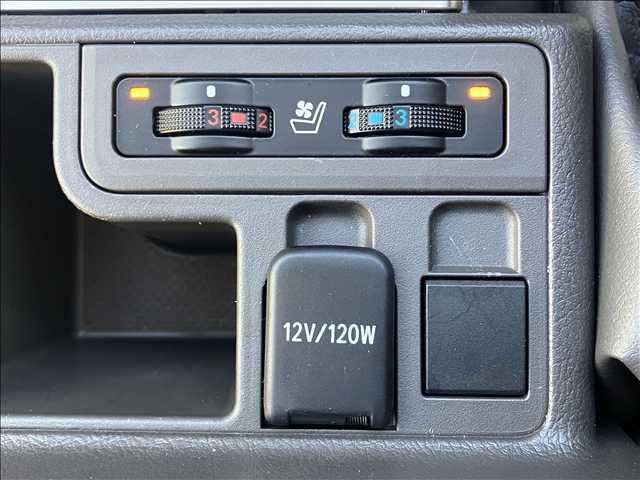 トヨタ&nbsp;ランドクルーザープラドの画像7