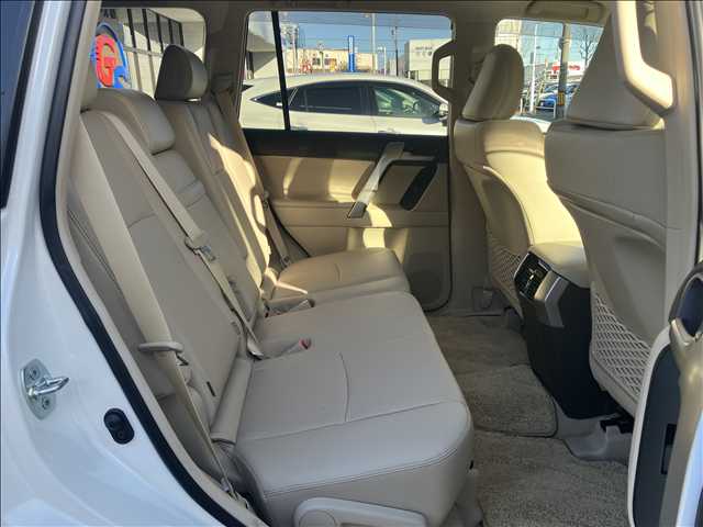 トヨタ&nbsp;ランドクルーザープラドの画像11