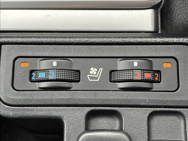 トヨタ&nbsp;ランドクルーザープラドの画像8