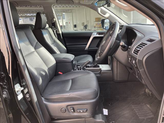 トヨタ&nbsp;ランドクルーザープラドの画像10