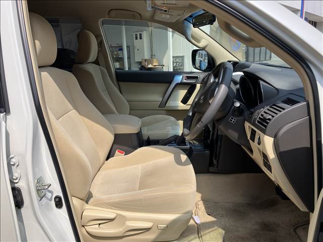 トヨタ ランドクルーザープラドの画像10