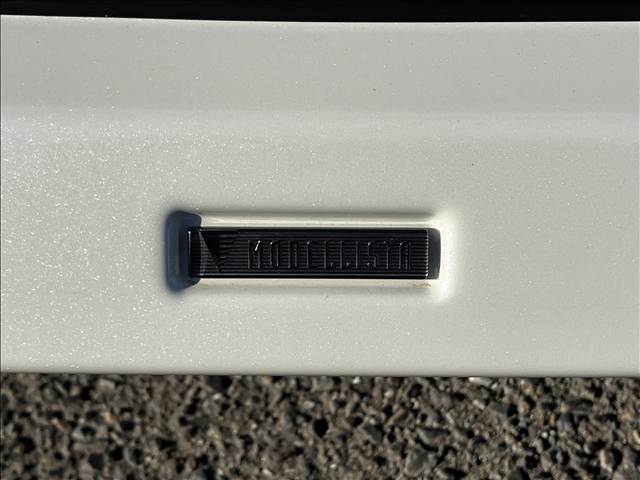 ハリアーZ “Leather Package” 内装他