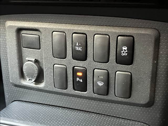 トヨタ&nbsp;FJクルーザーの画像7