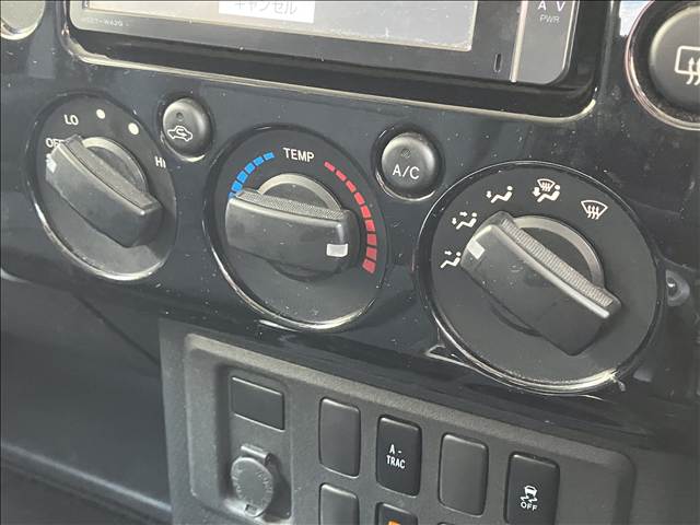 トヨタ&nbsp;FJクルーザーの画像8